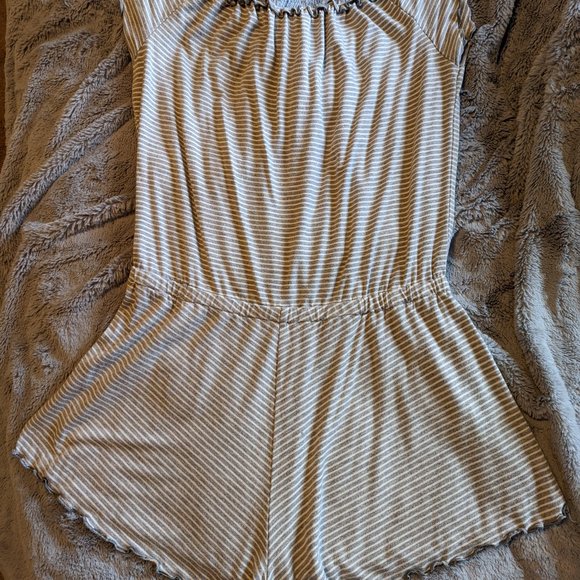 Like new Obey blue white cheeky romper sz m - Picture 3 of 3